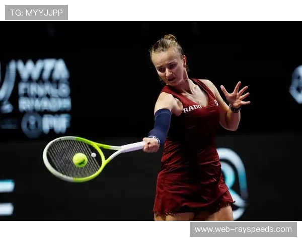 佩古拉在WTA年终总决赛小组赛首战获胜。