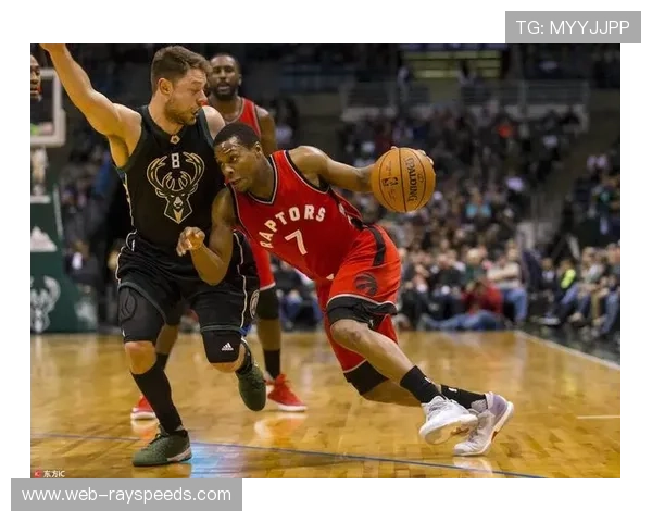 朗斯与斯特拉斯堡互交白卷，防守大战平淡收场